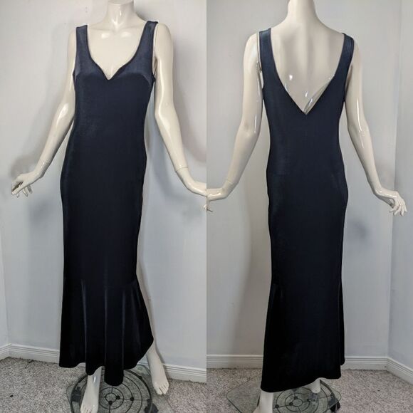 Black velvet dress, 90s prom dress, v neckline, mermaid style, fitted dress, S - Picture 1 of 8
